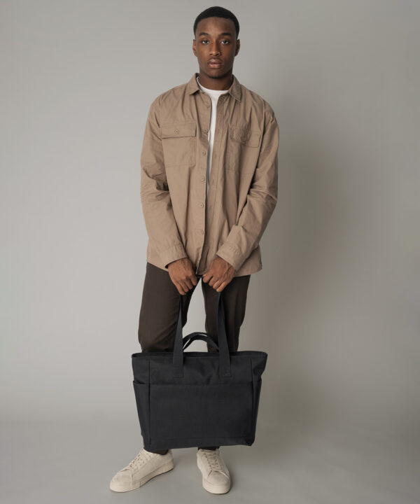 Simplicity tote