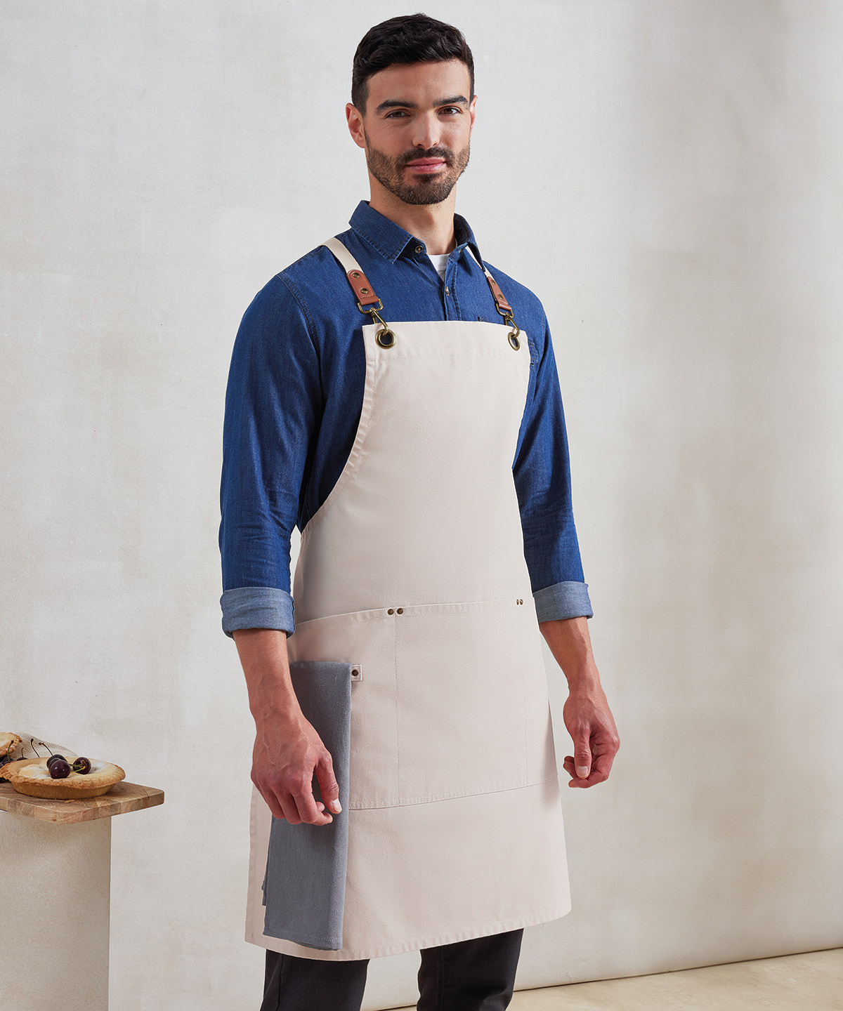 Clip n Clasp cross-back bib apron