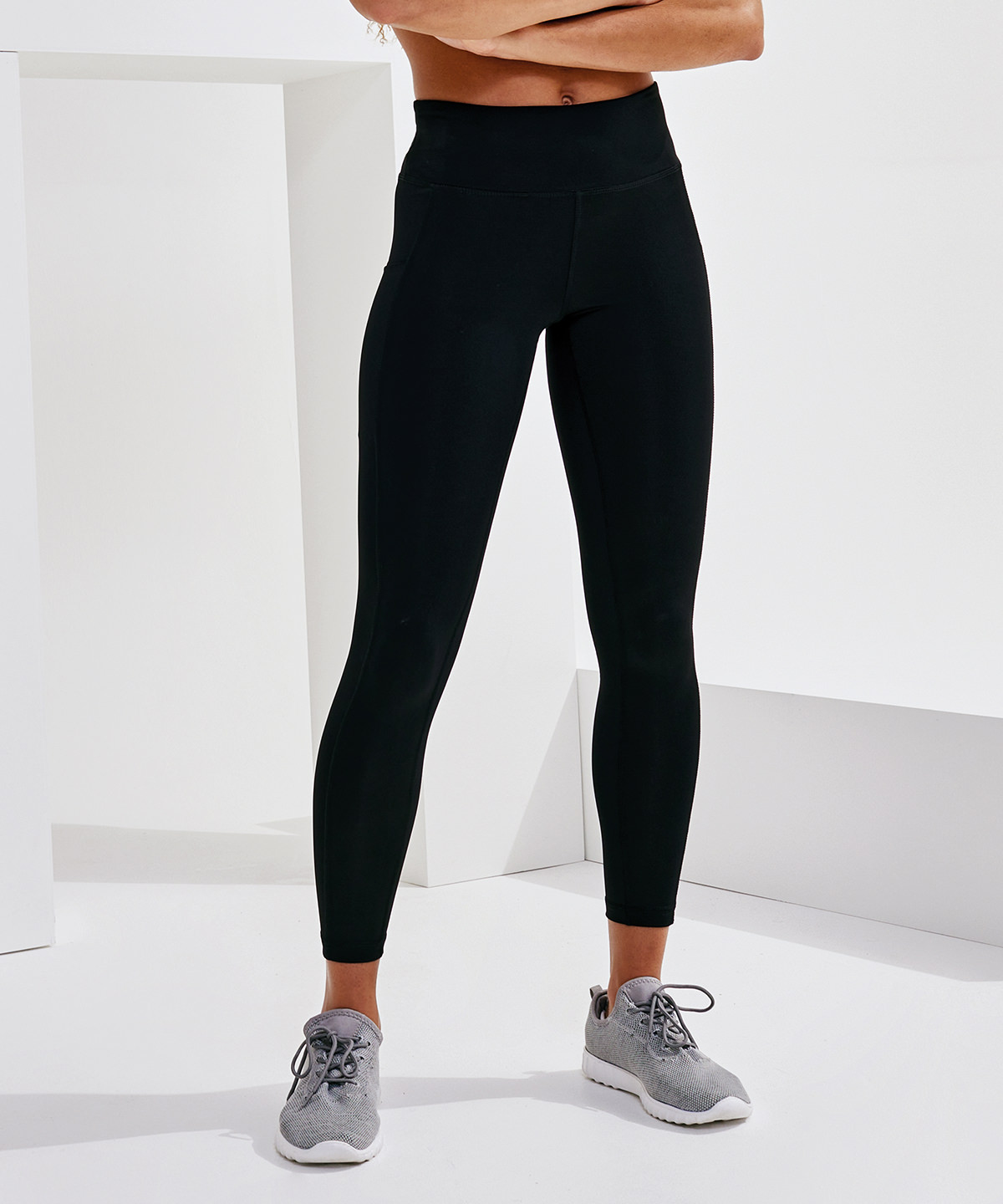 Womens TriDri performance leggings with pockets